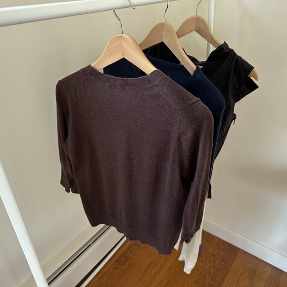 GAP Soft Knit Cardigan - Picture 3 of 3